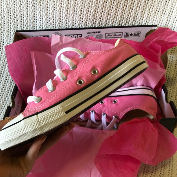 Pink Cinnamoroll Sanrio Converse - Picture 3 of 7